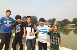 ��԰����